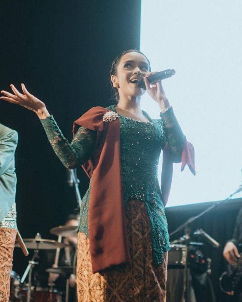 Instagram.com/thebridestory